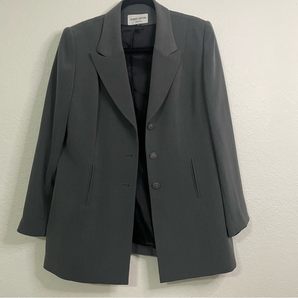 Albert Nipon Suits Gray blazer size 16 aline 3 button closure formal elegant